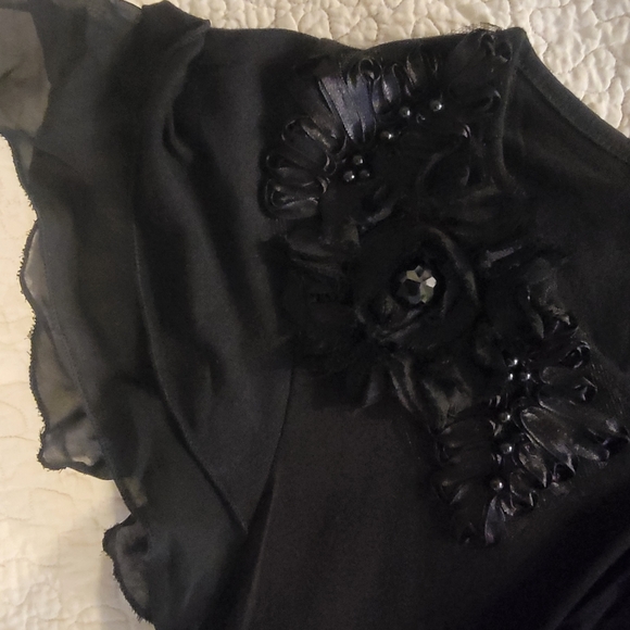 Top - Picture 2 of 3